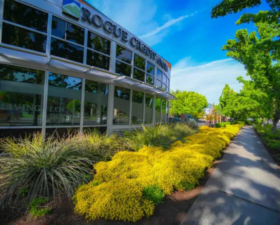 Medford, OR Commercial Landscape Maintenance